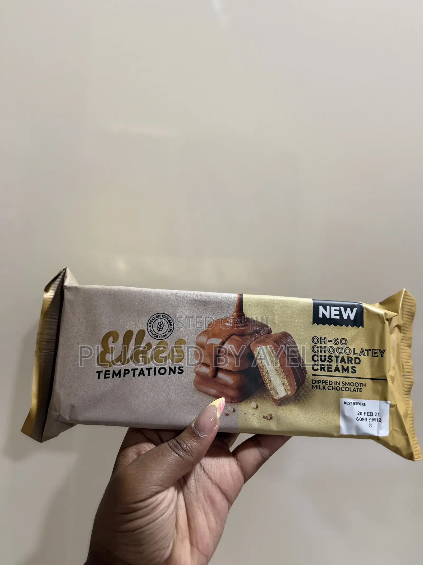 Chocolatey Custard and Bourbon Cream Biscuits