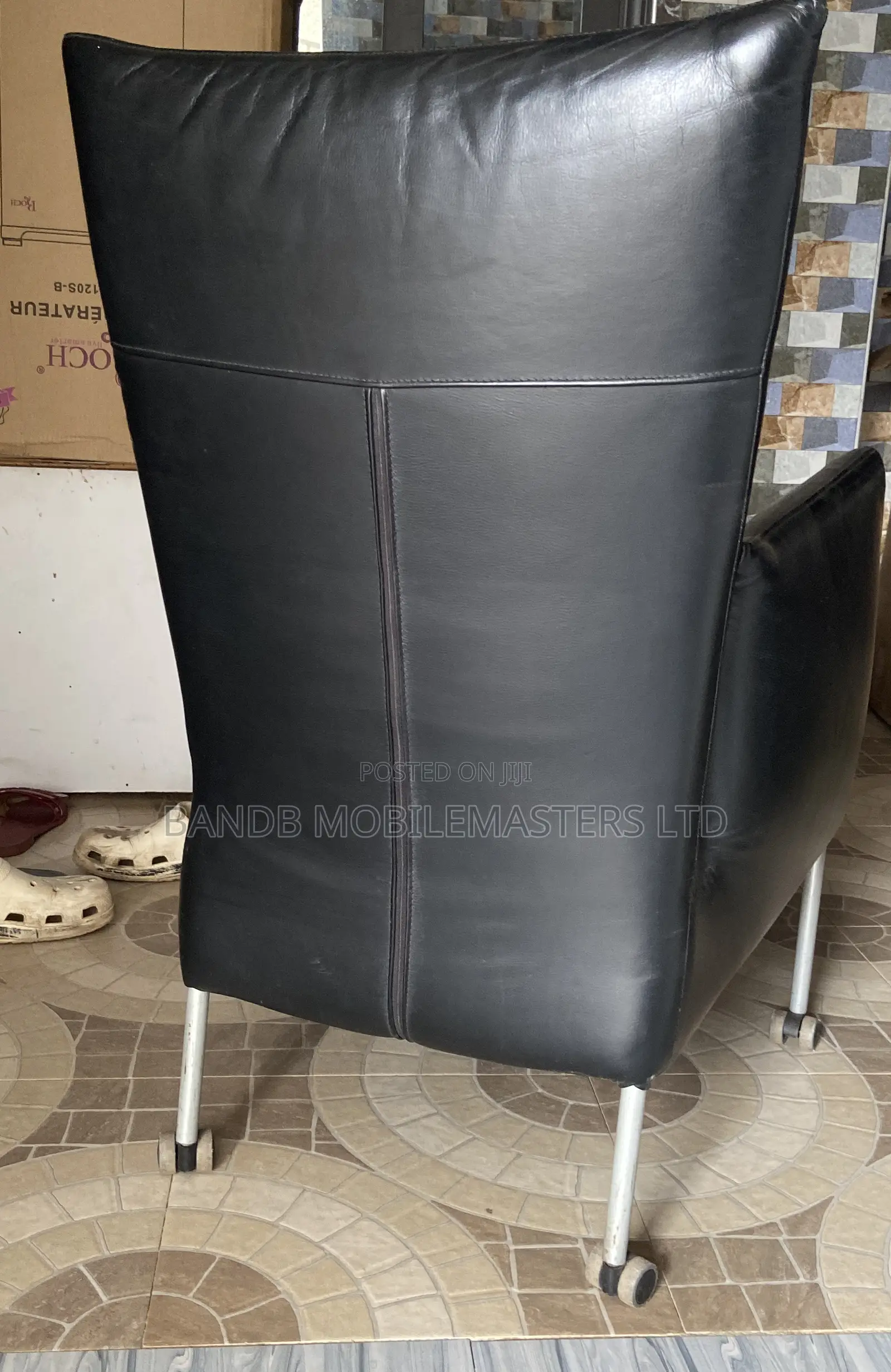 Executive Leather Office Chair With Wheels - Reception Meeting Chair