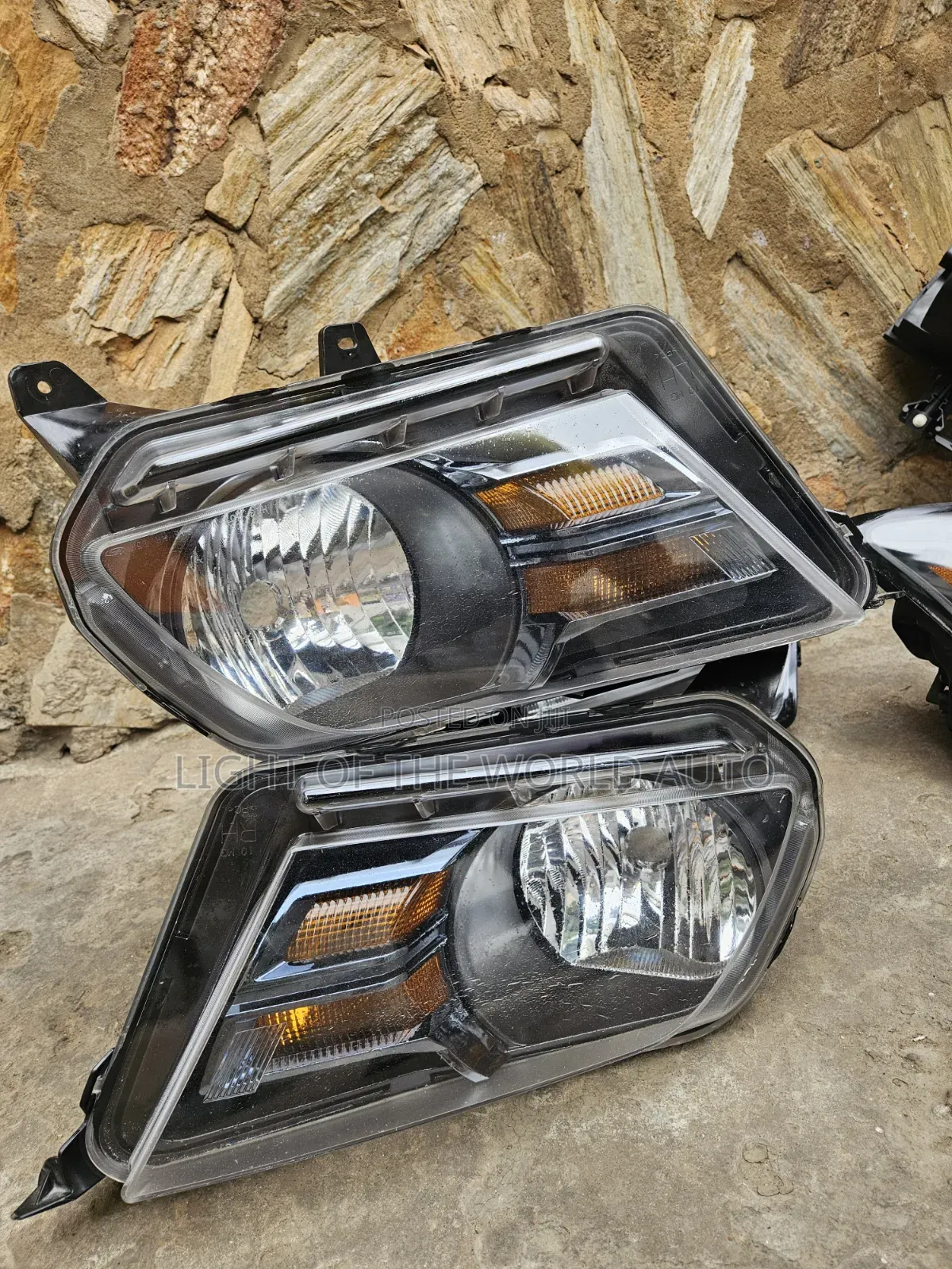 Ford Mustang Headlight 2012