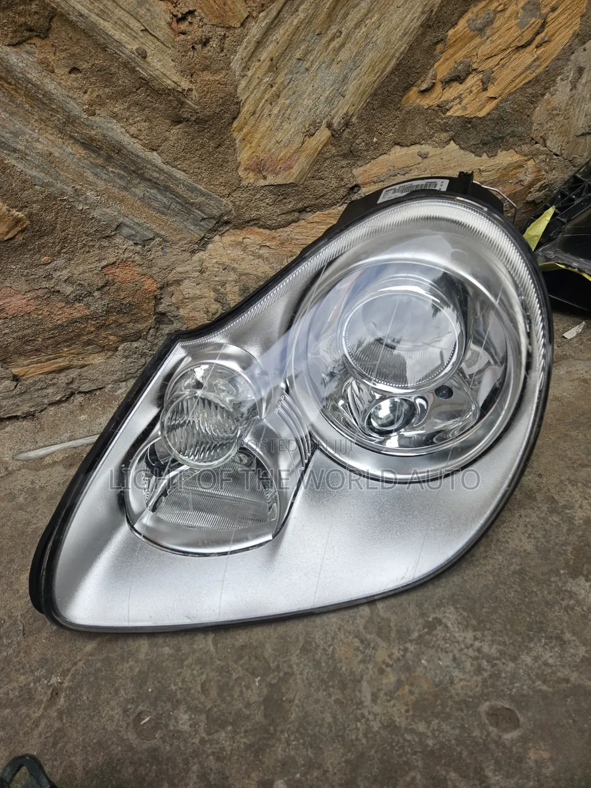 Porche Cayenne Headlights 03 Driver Side Charger Type