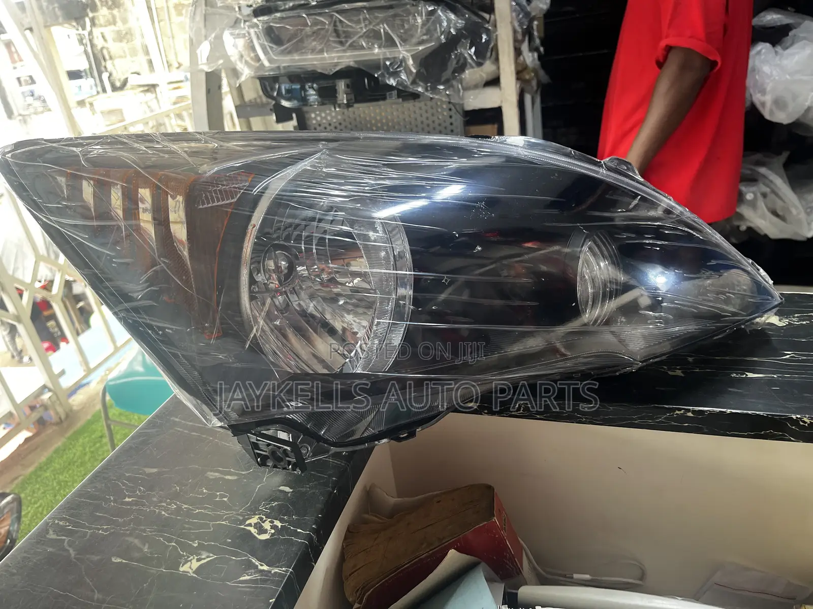 2007-2011 Honda CRV Headlight Pair