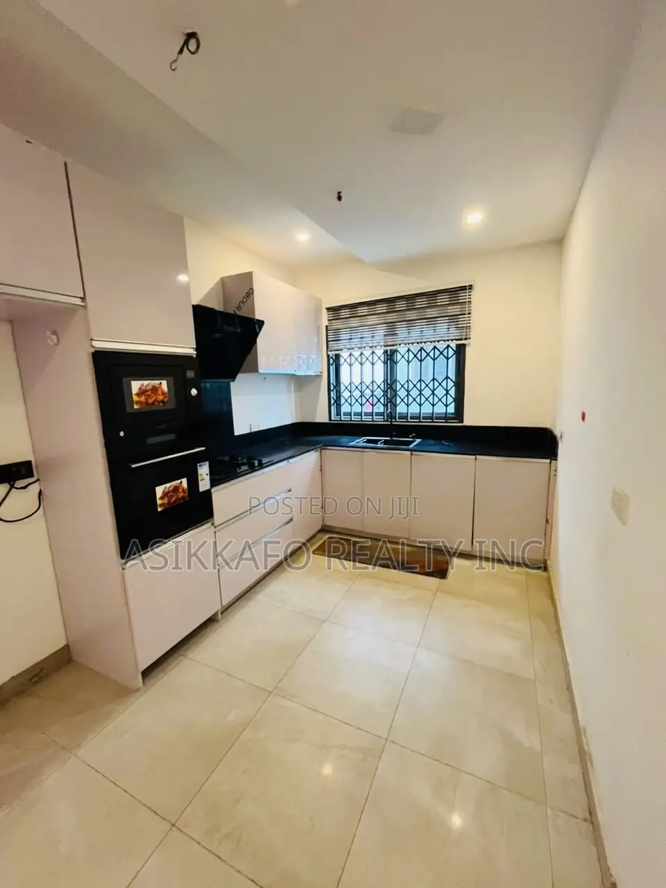 2bdrm Townhouse / Terrace in Manet, Spintex for rent