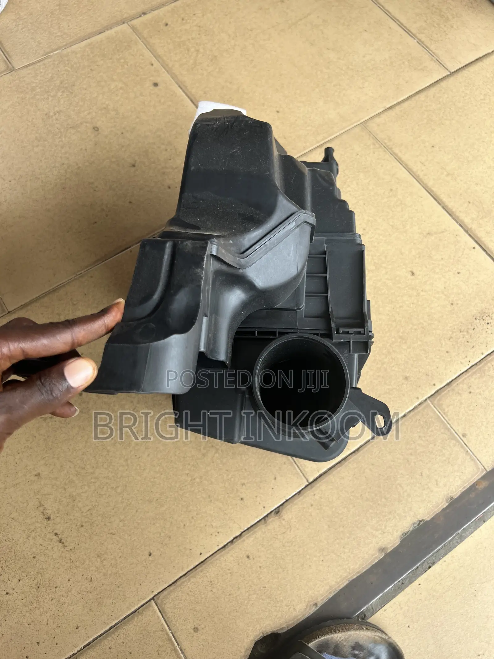 Mitsubishi Outlander 2022 2023 2024 2025 Cleaner Box