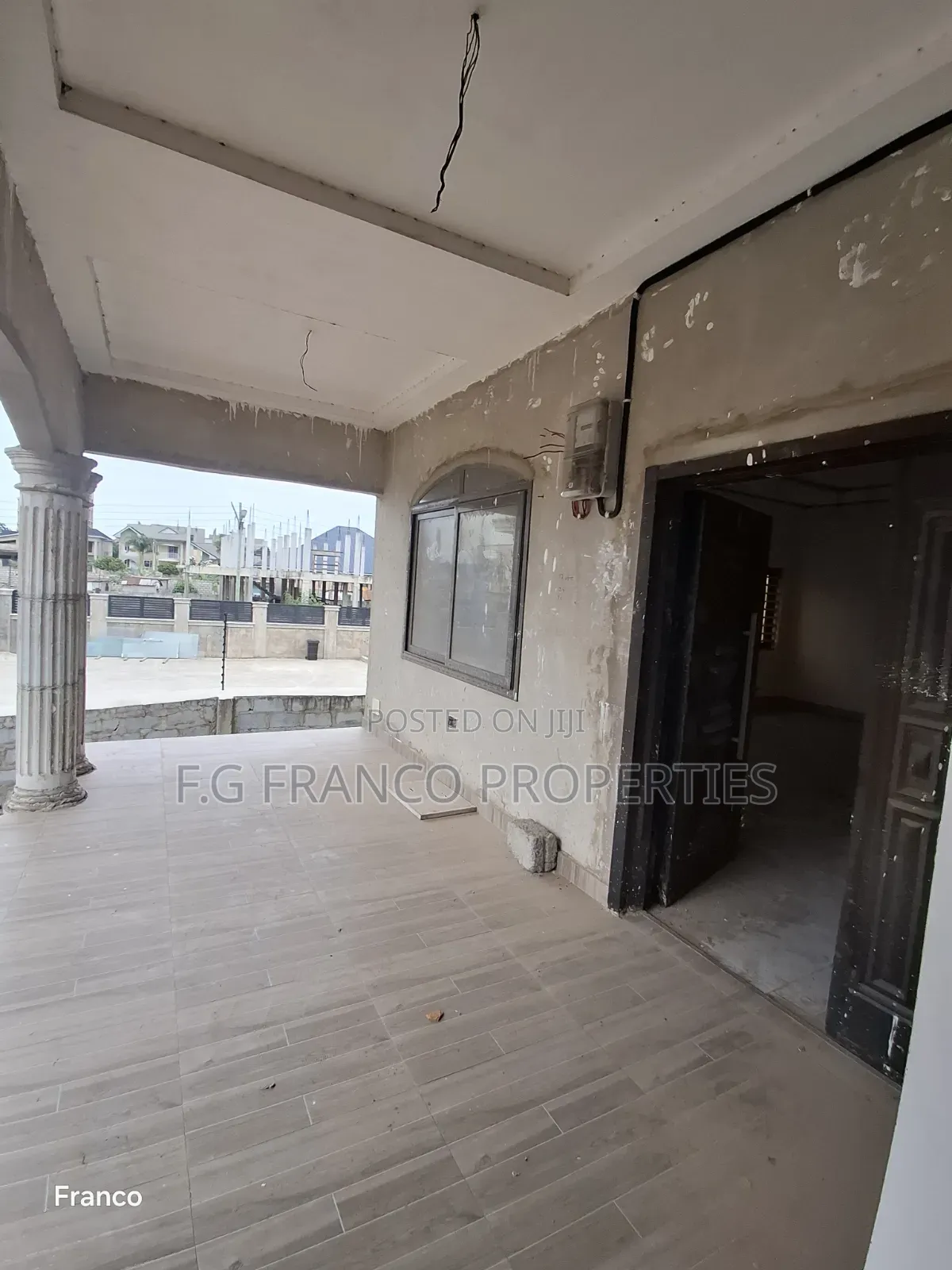 6bdrm House in Kg Franco Properties, Baatsona Total for sale