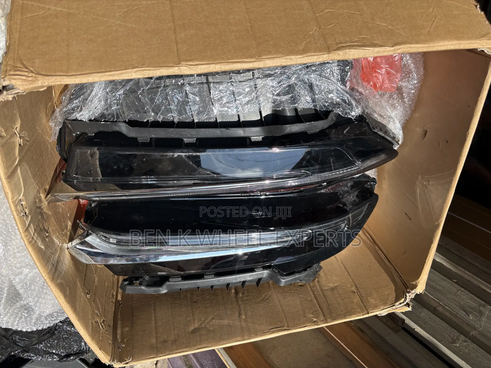 Headlight Honda CR-V 2023-26