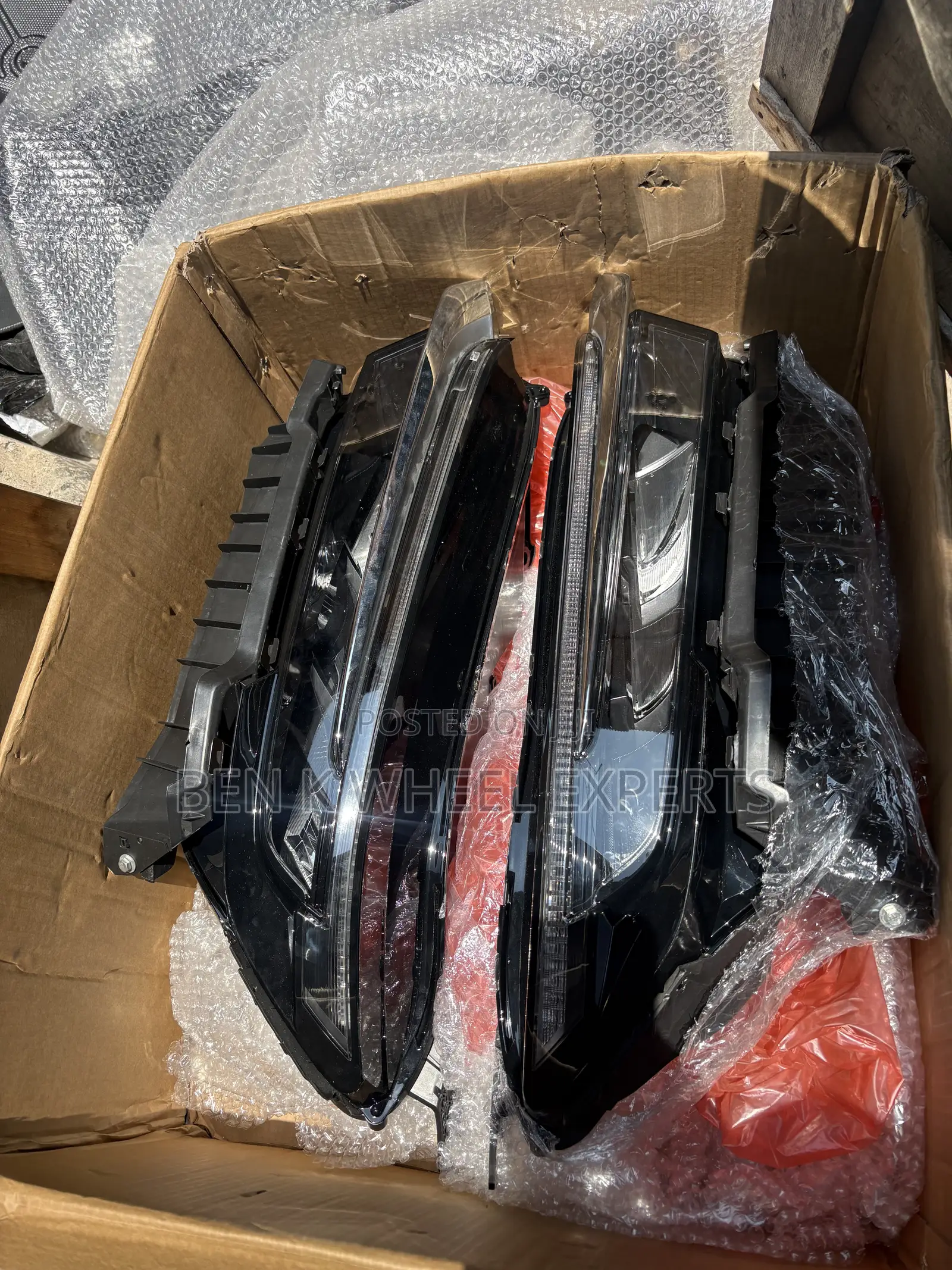Headlight Honda CR-V 2023-26