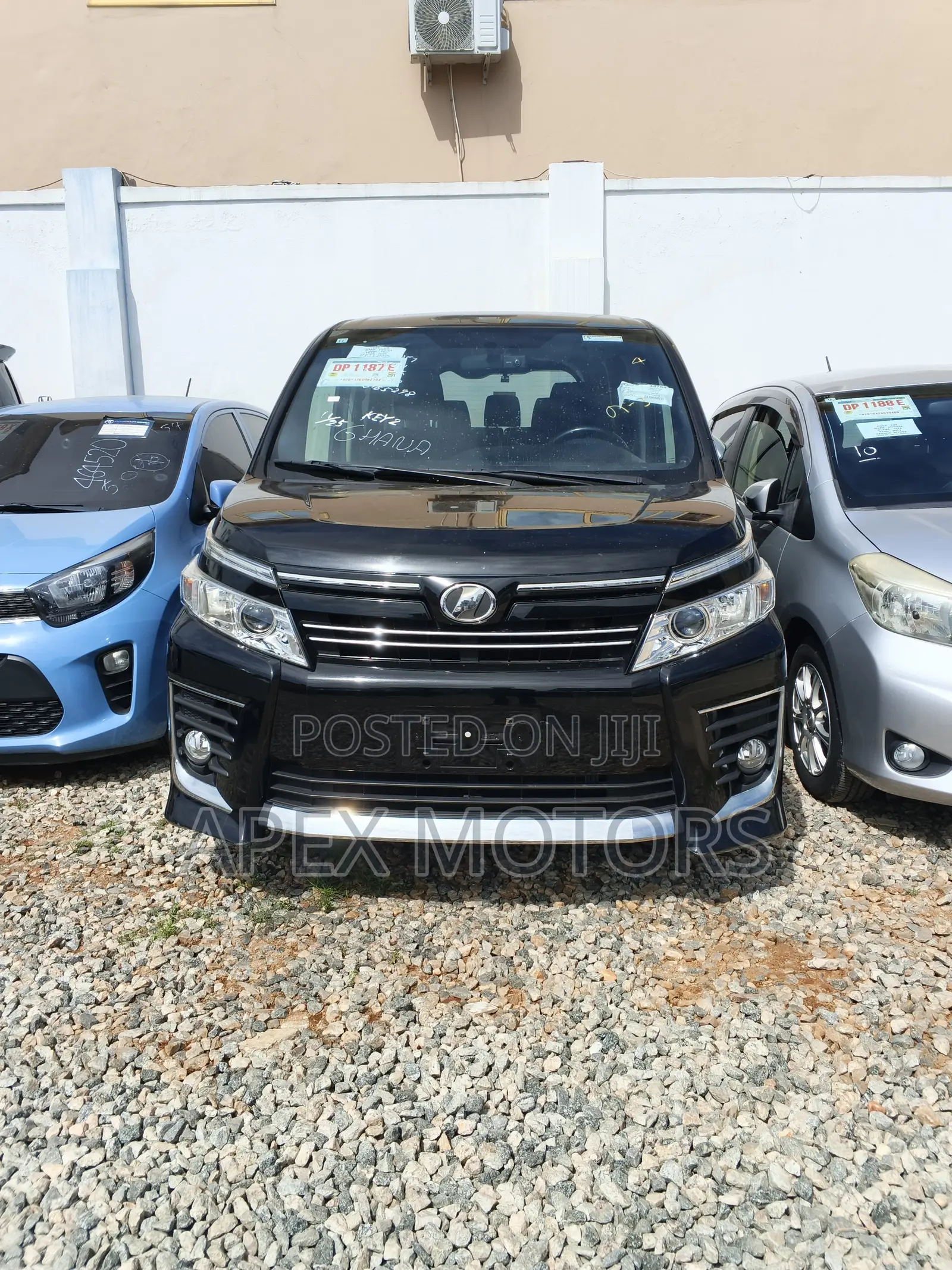 Toyota Voxy 2016 Black