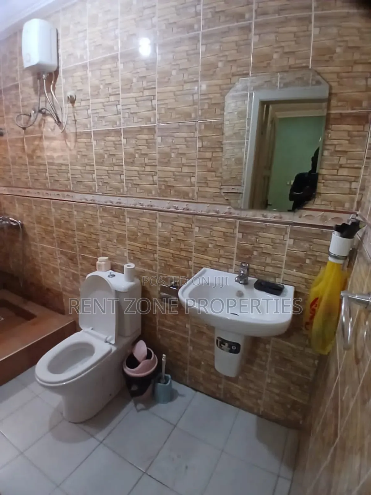 4bdrm House in Pokuase for rent