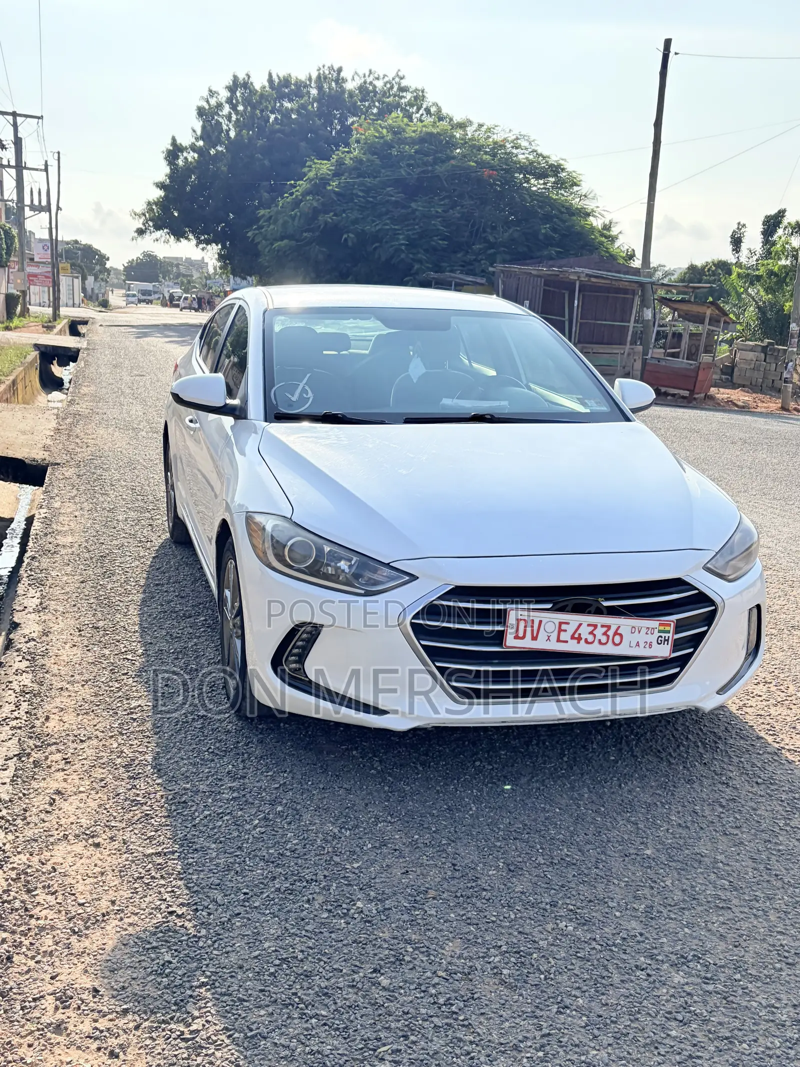 Hyundai Elantra Limited Sedan FWD (2.0L 4cyl 6A) 2017 White