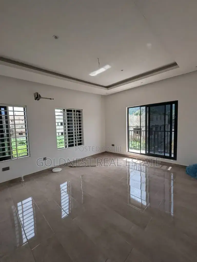 Mini Flat in Not In Estate, Oyarifa Mall Area for rent