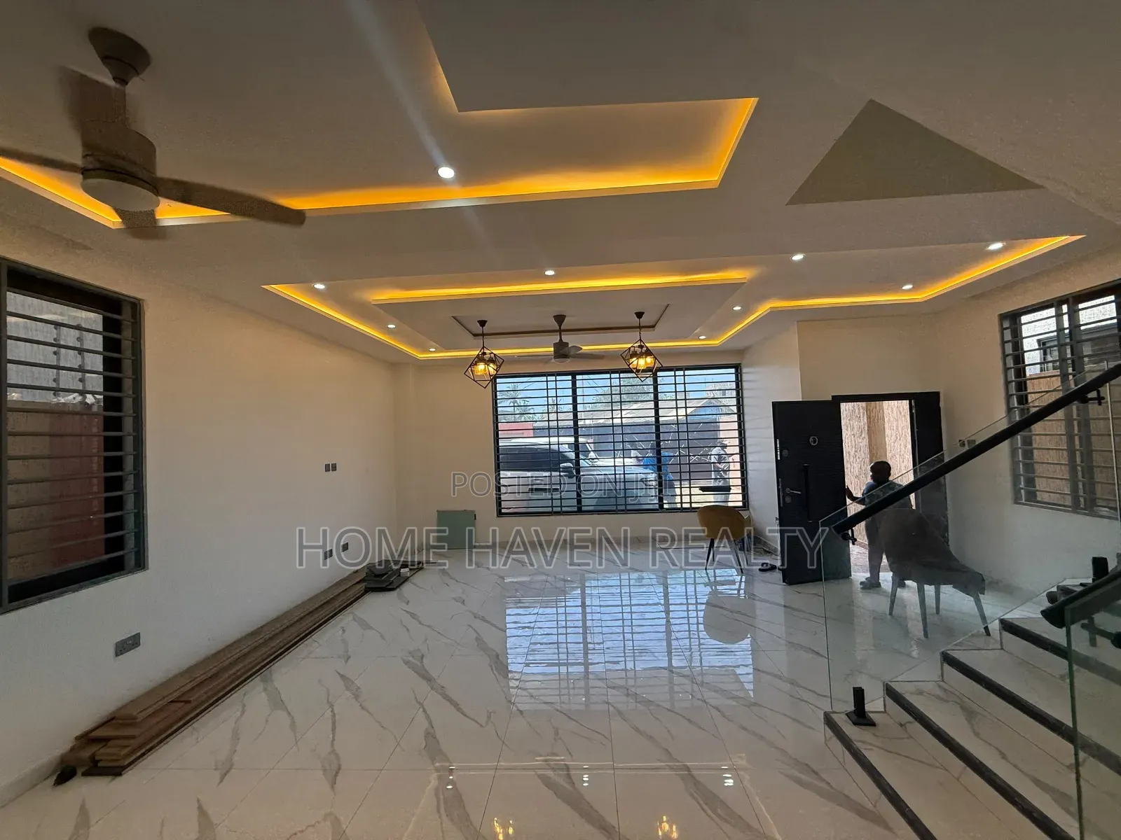 5bdrm House in Dansoman Radio Gold, Exhibition for rent