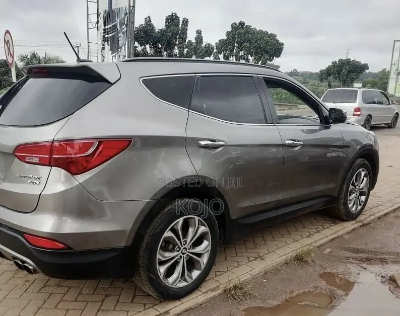 Hyundai Santa Fe 2015