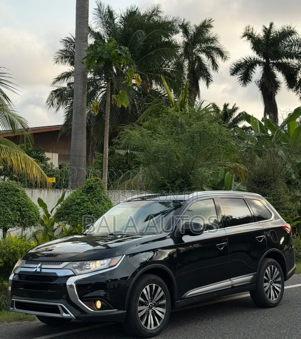 Mitsubishi Outlander 2019 Black