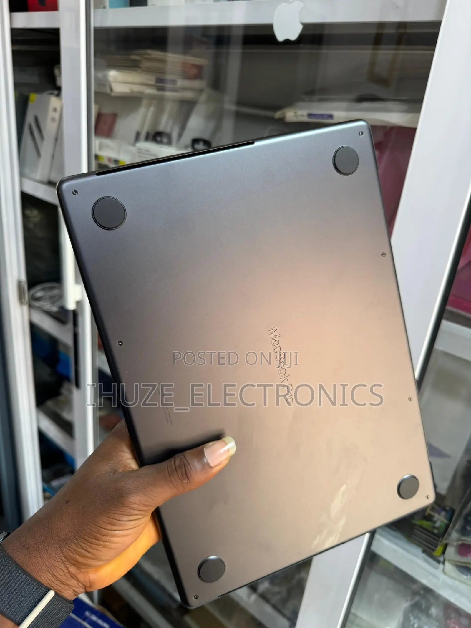 Laptop Apple MacBook Pro 18GB Apple M3 Pro SSD 512GB