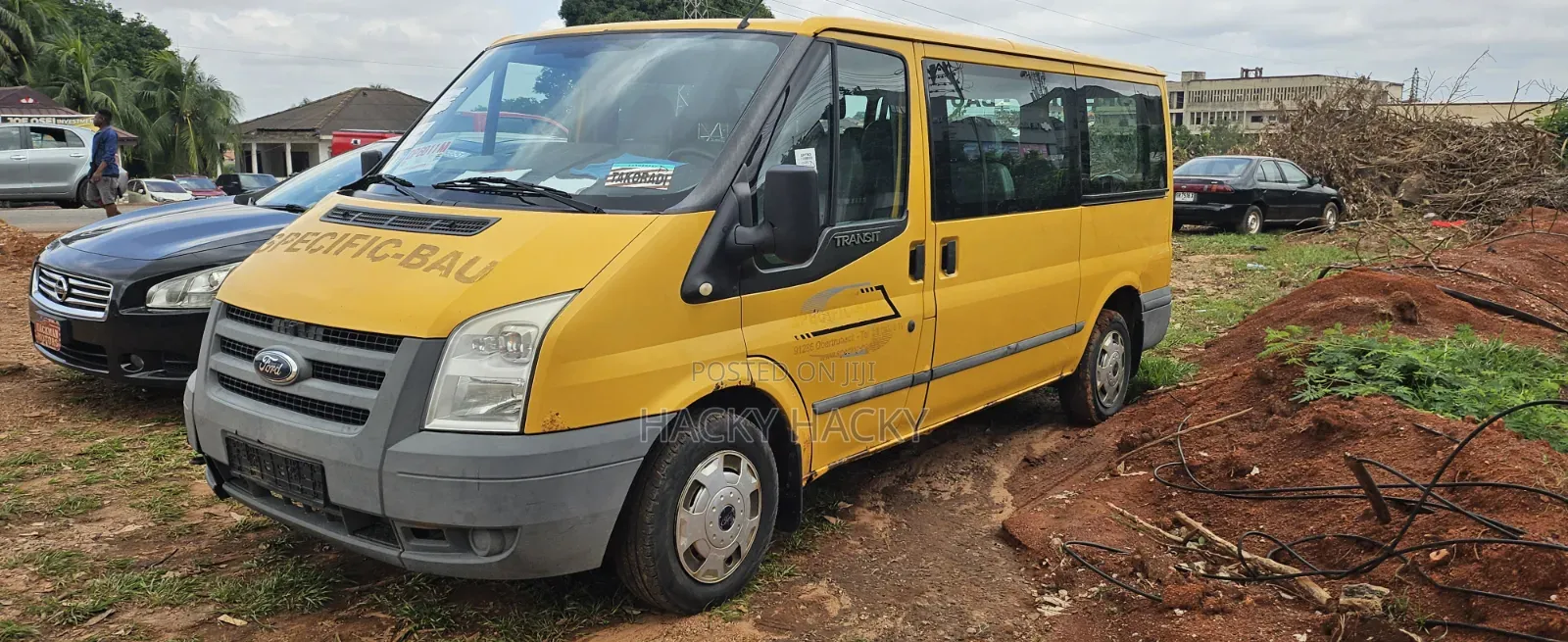 Ford Transit Connect 2012 Yellow