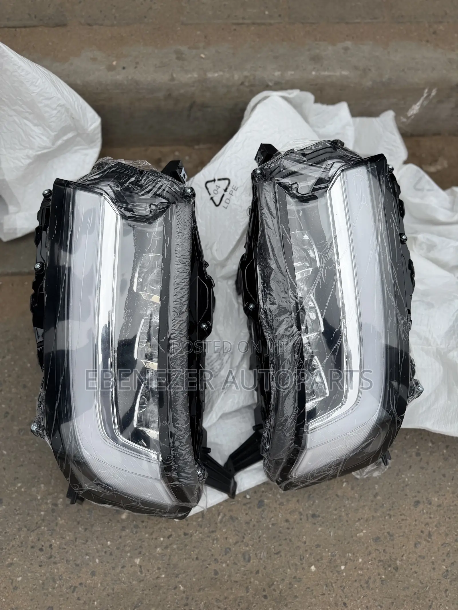 Toyota Land Cruiser LC300 Headlights 2021 2022 2023