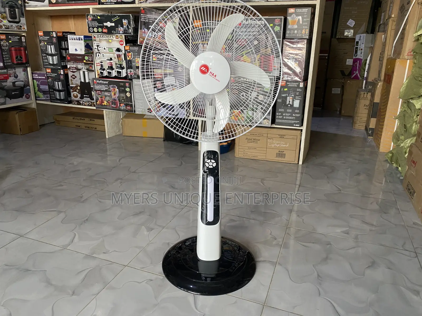 18inchs Rechargeable Standing Fan