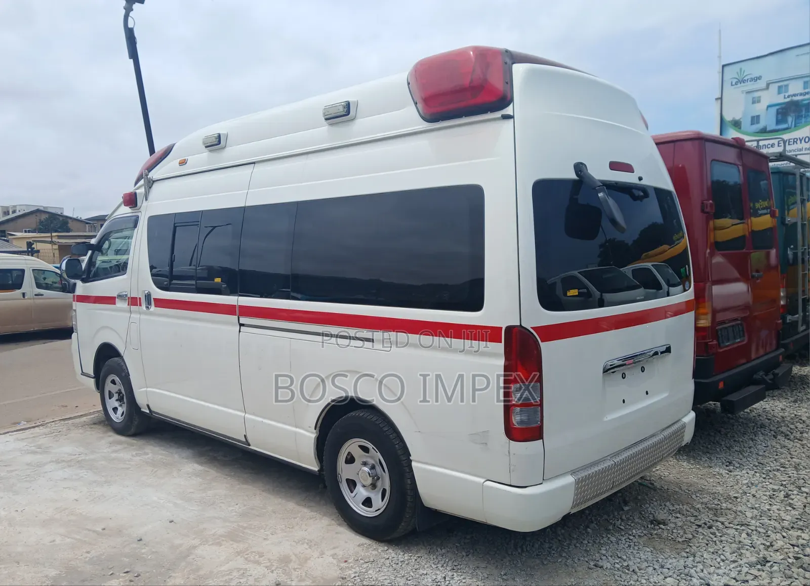 Toyota HiAce 2015 White