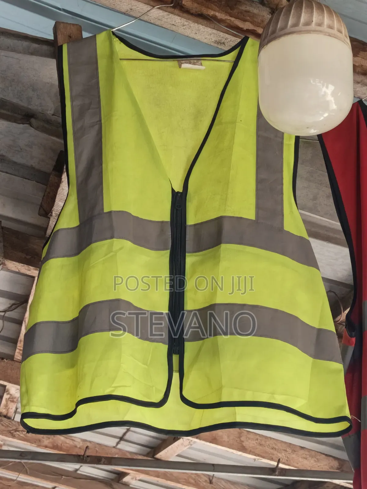 Reflective Vest With Zip