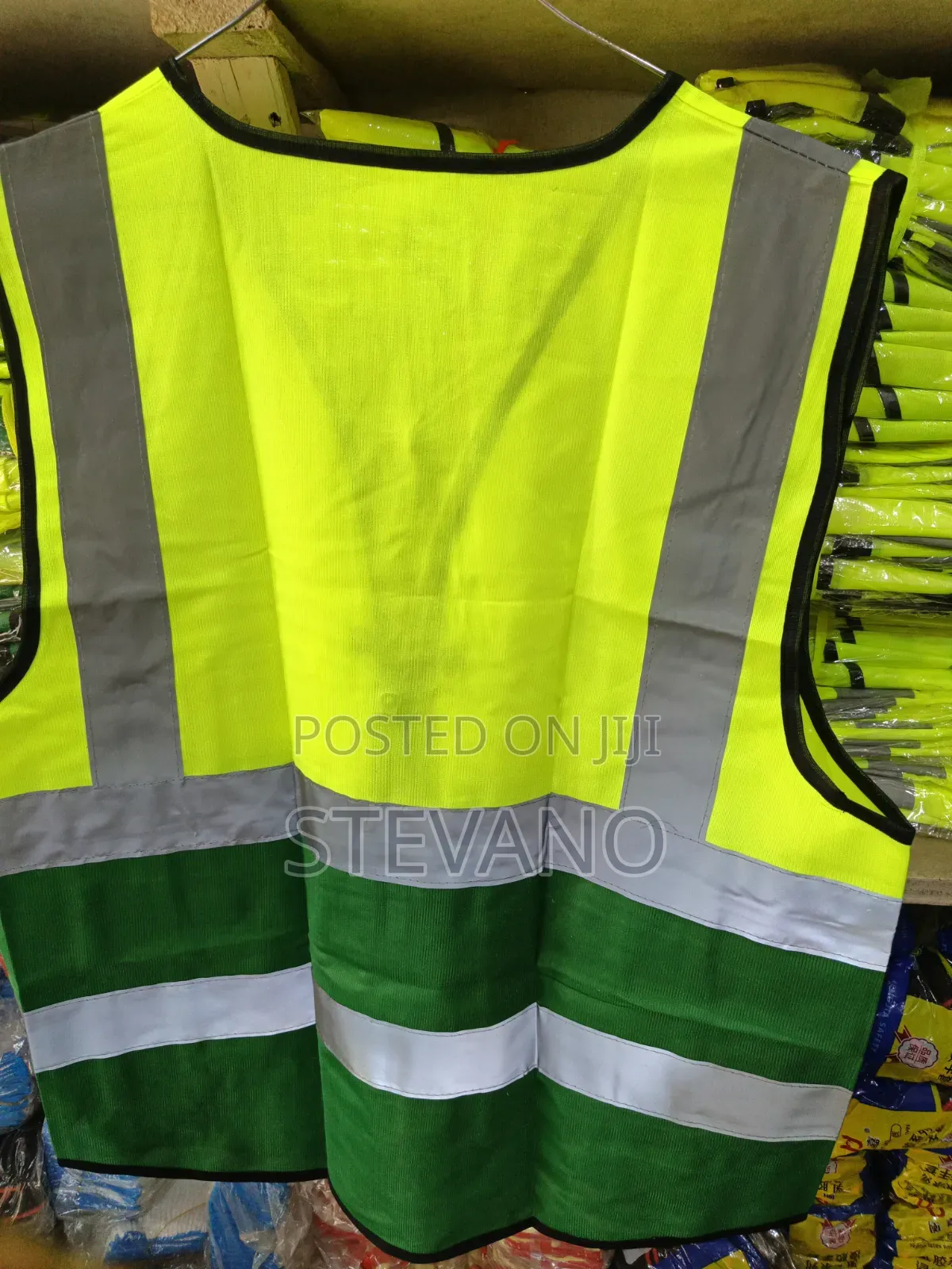 4 Pocket Reflective Vest