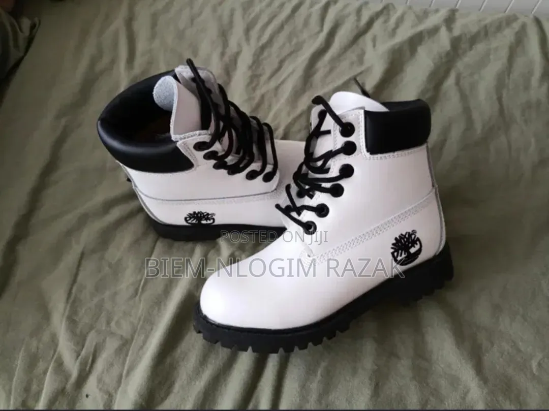 High Quality Timber Land Boots Available in Stock