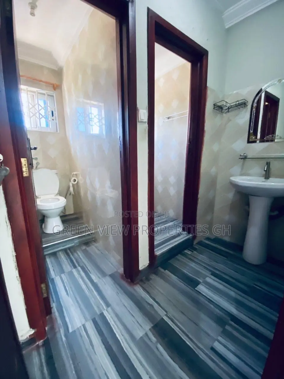 2bdrm Apartment in West Hills Mall Area for rent