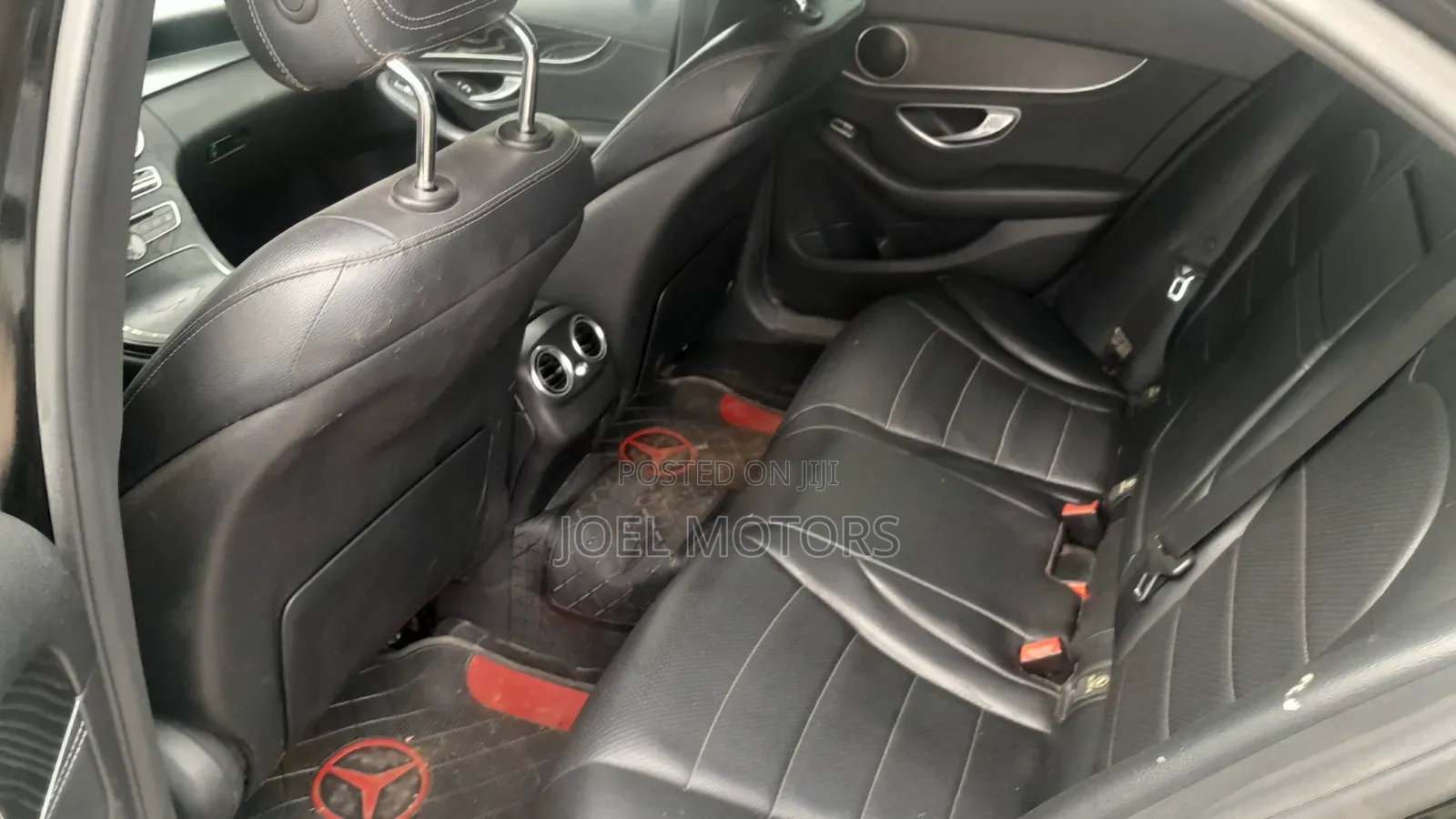 Mercedes-Benz C300 2016 Black