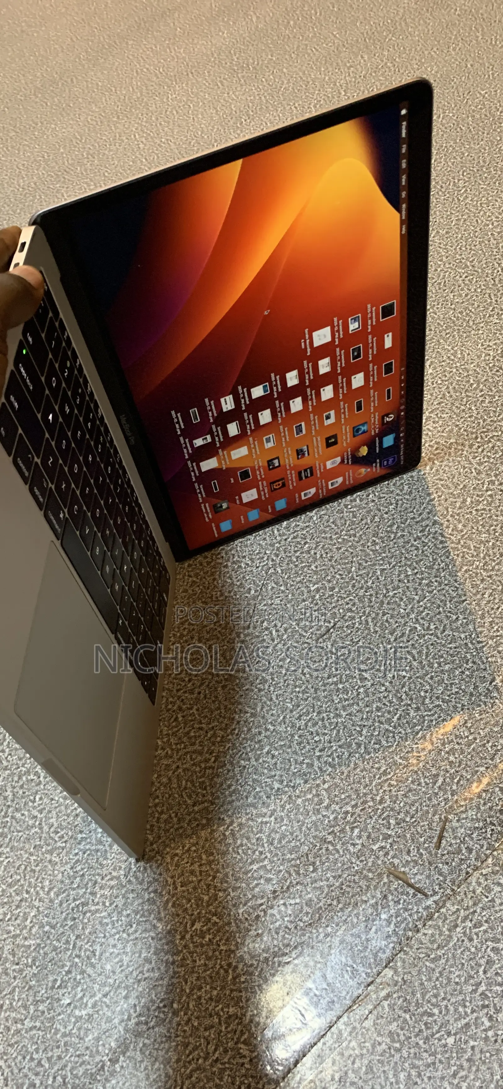 Laptop Apple MacBook Pro 2017 8GB Intel Core i5 SSD 256GB