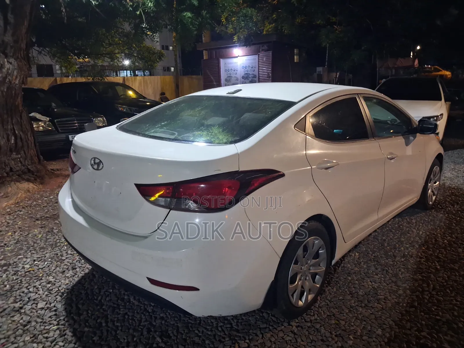 Hyundai Elantra 2016 White