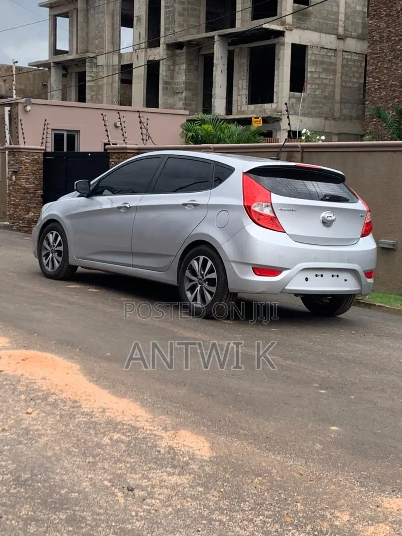 Hyundai Accent 2017 Silver