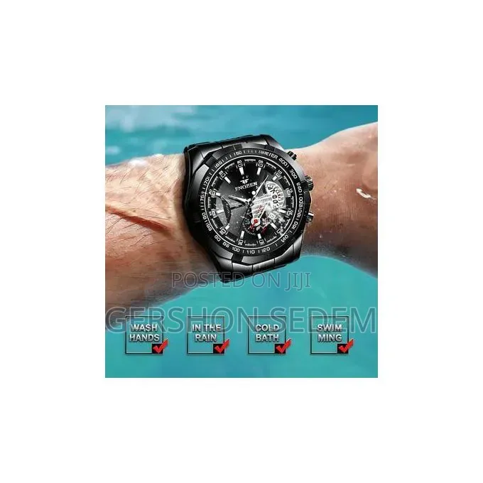 Men's Waterproof Analog Quartz Watch – Large Face
