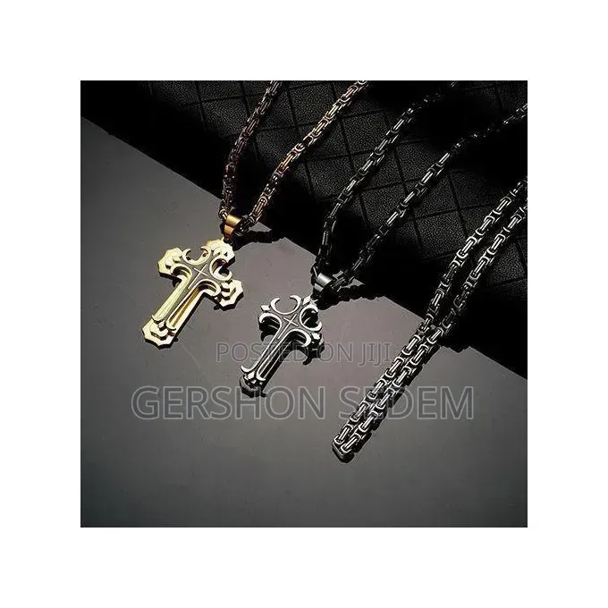 Men’s High-Quality Cross Pendant Necklace