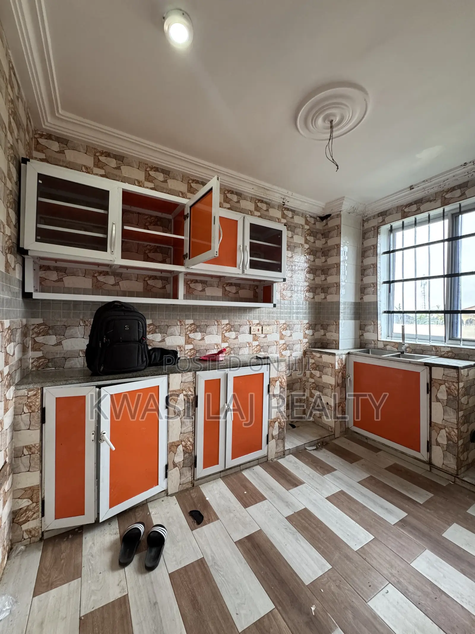 2bdrm Apartment in Whitecross, Weija for rent