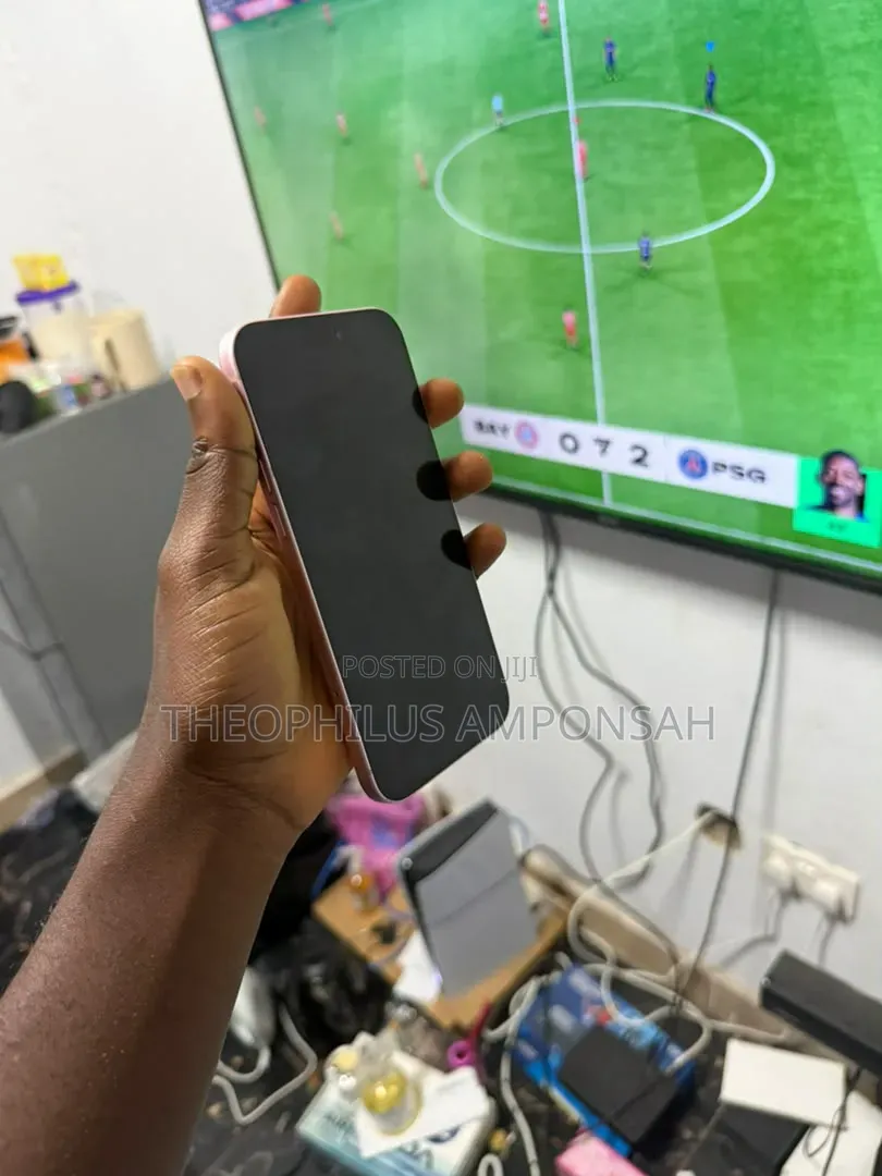 Apple iPhone 15 Plus 128 GB Pink