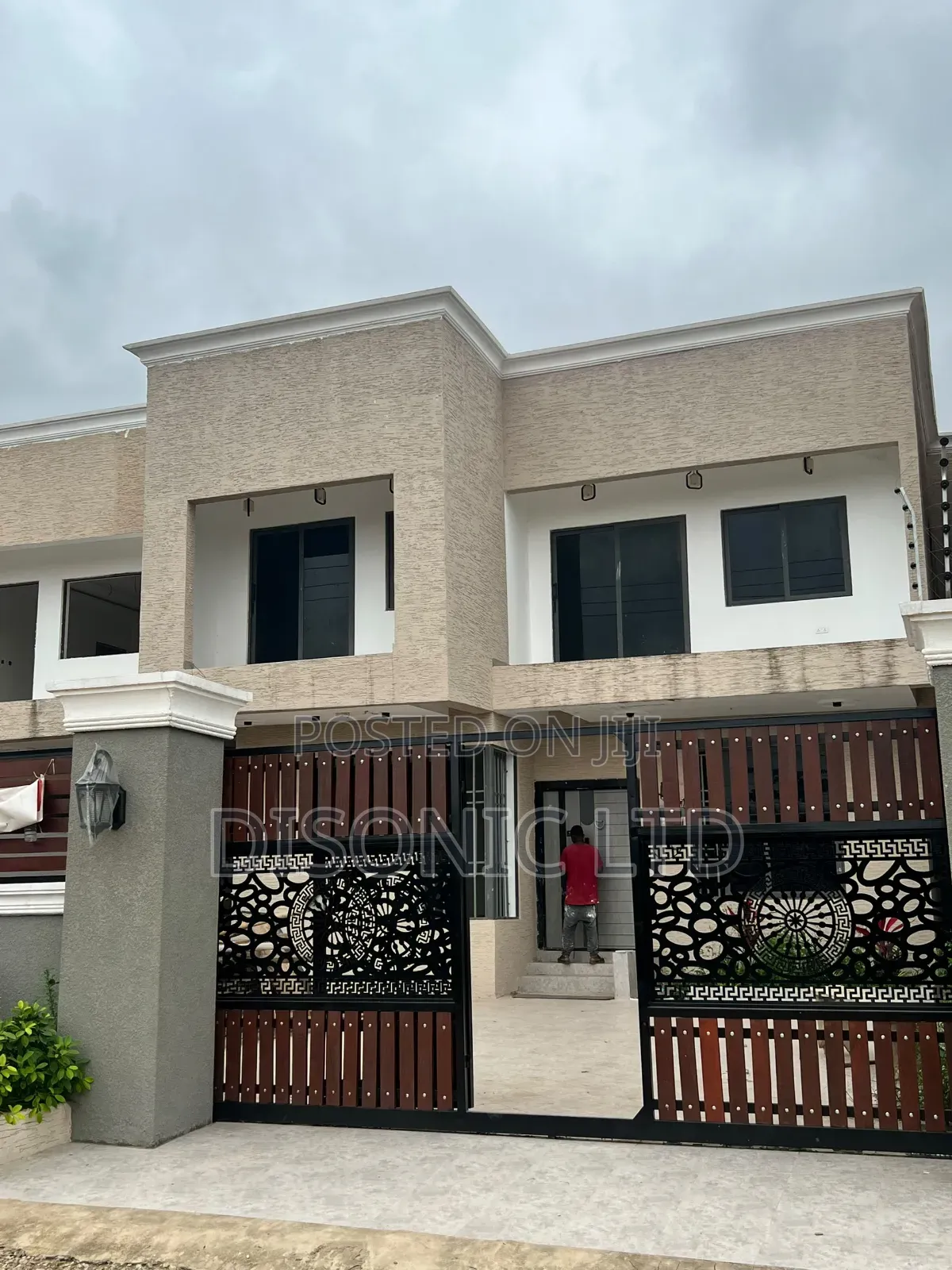 Furnished 4bdrm House in Accra Metropolitan for sale