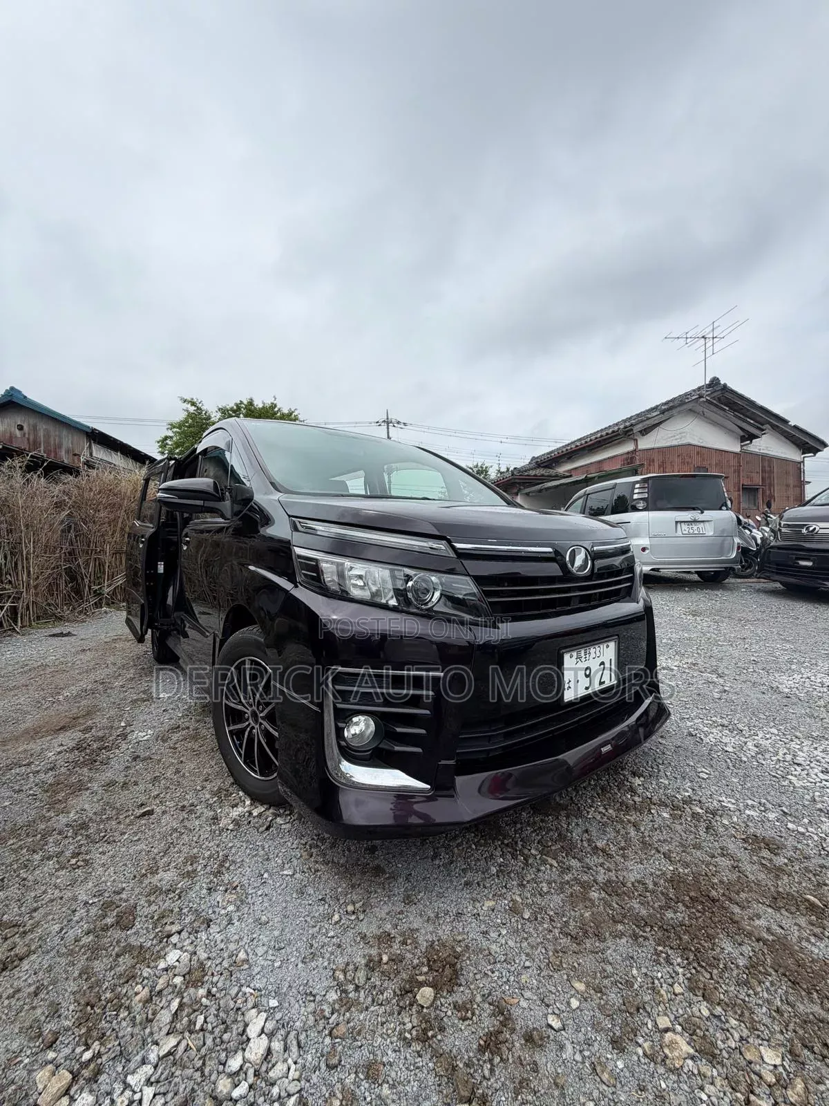 Toyota Voxy 2014 Black