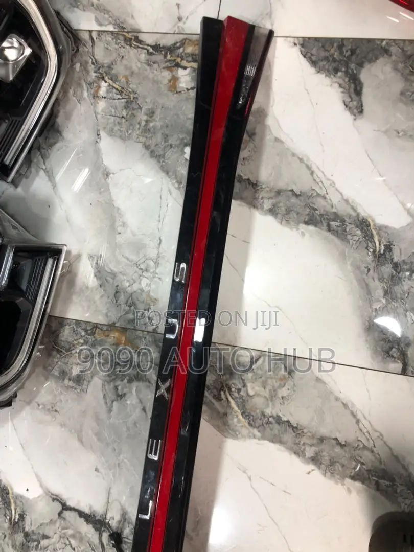 Lexus RX350 Boot Light (Foreign Used – Premium OEM)