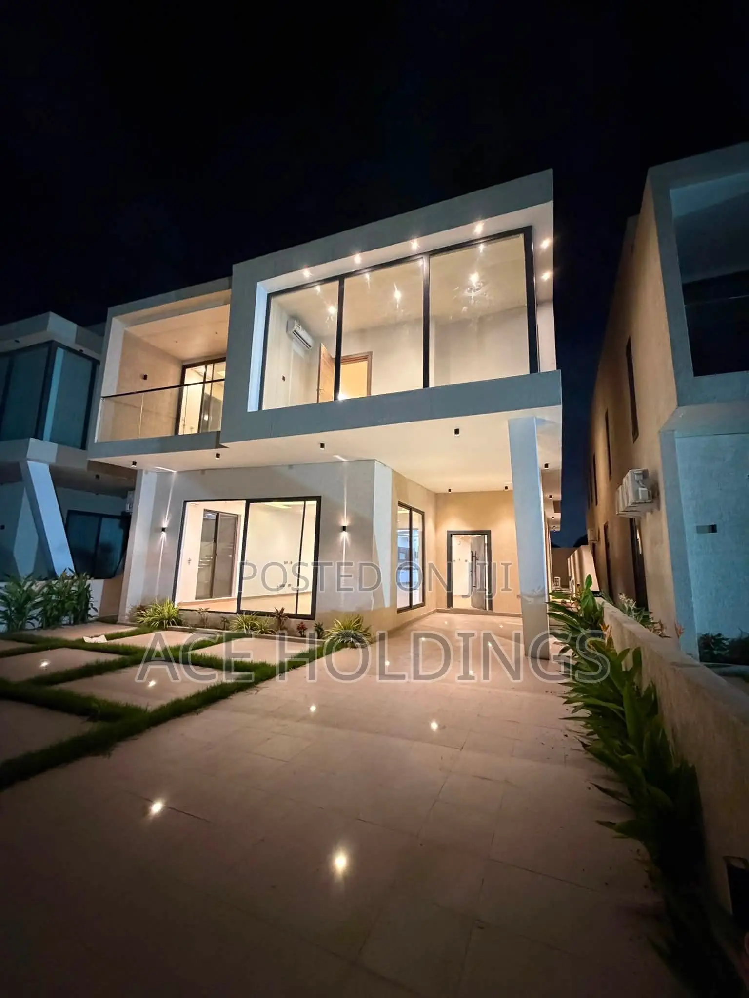 4bdrm Mansion in West Trasacco, School Junction for sale