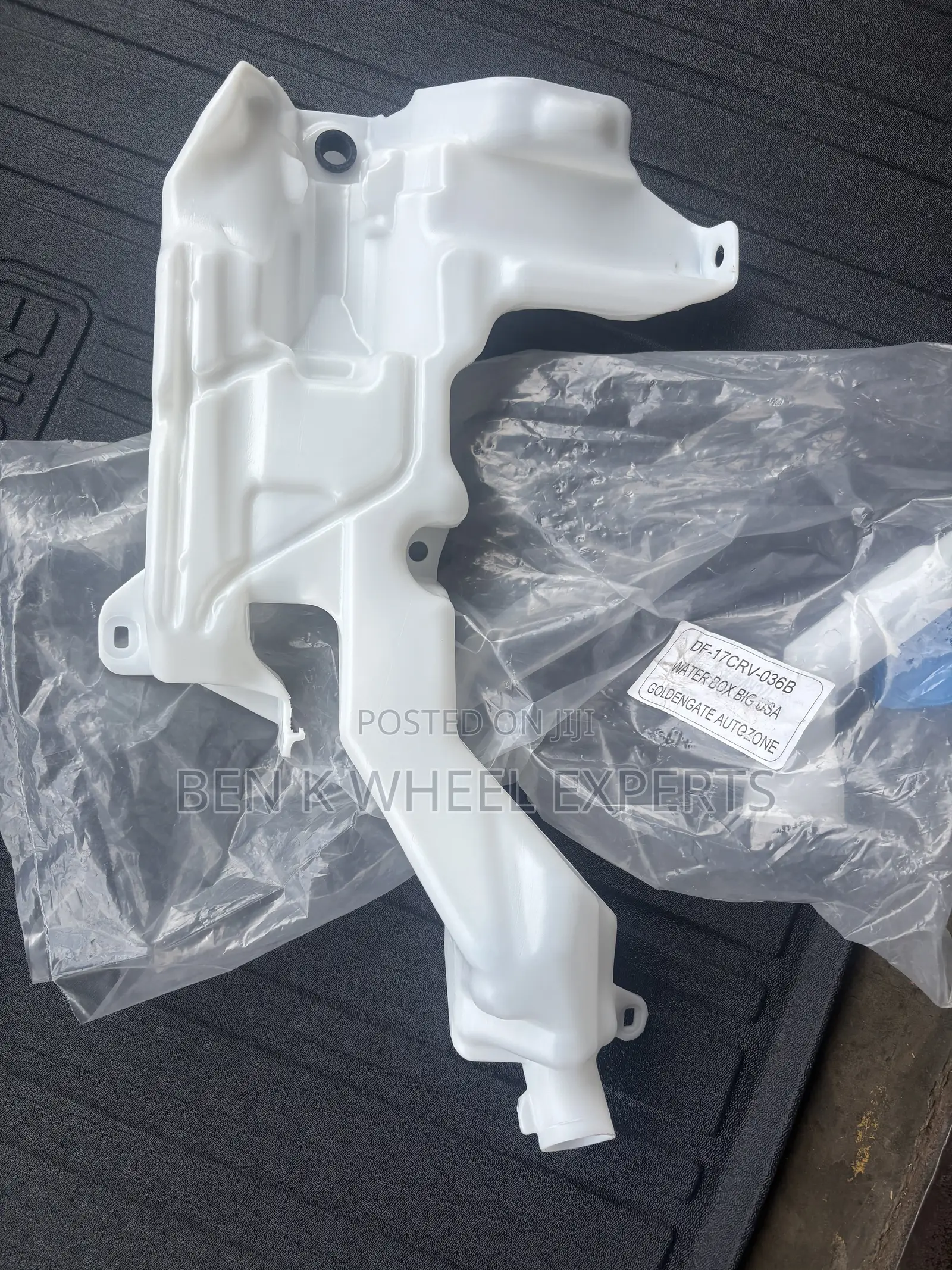 Honda CRV 2017-22 Wiper Bottle