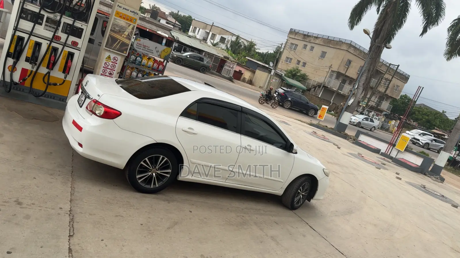 Toyota Corolla Altis 2012 White