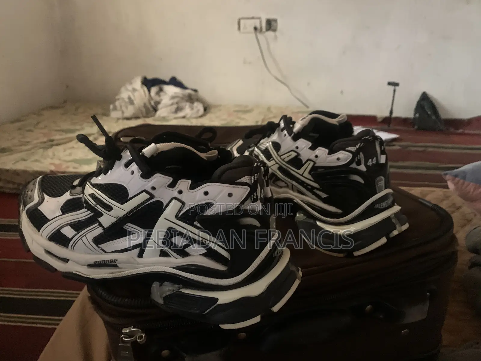 Balanciaga Runna Sneaker