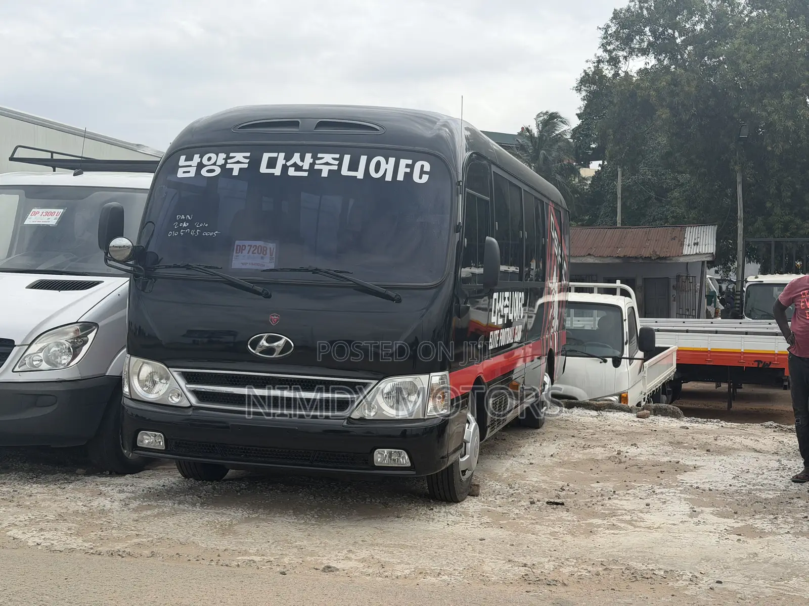 Hyundai County 2016 Black