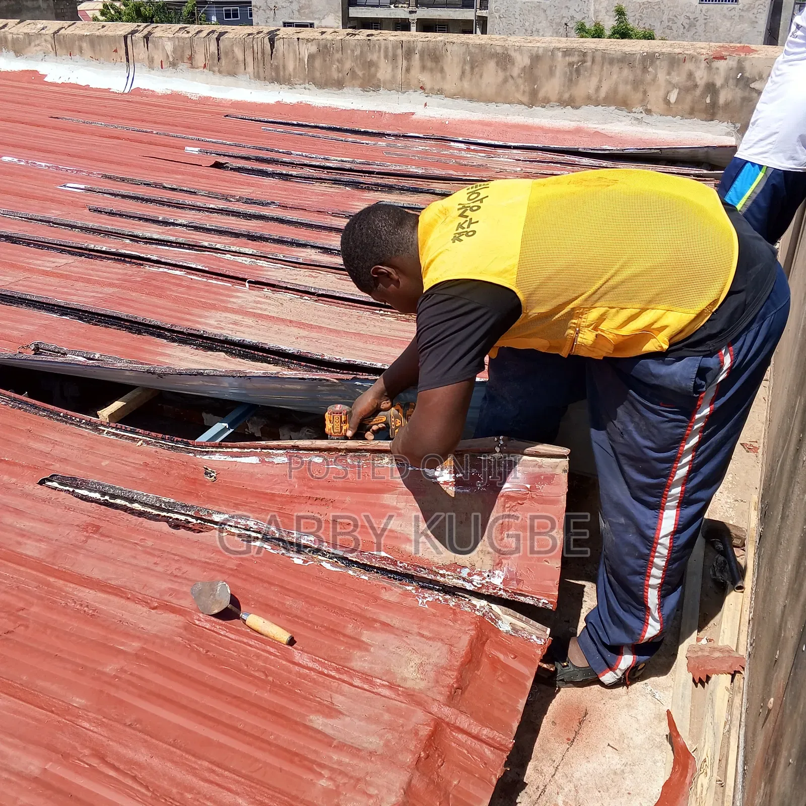 Roofing Expert and Roof Leakages Solver