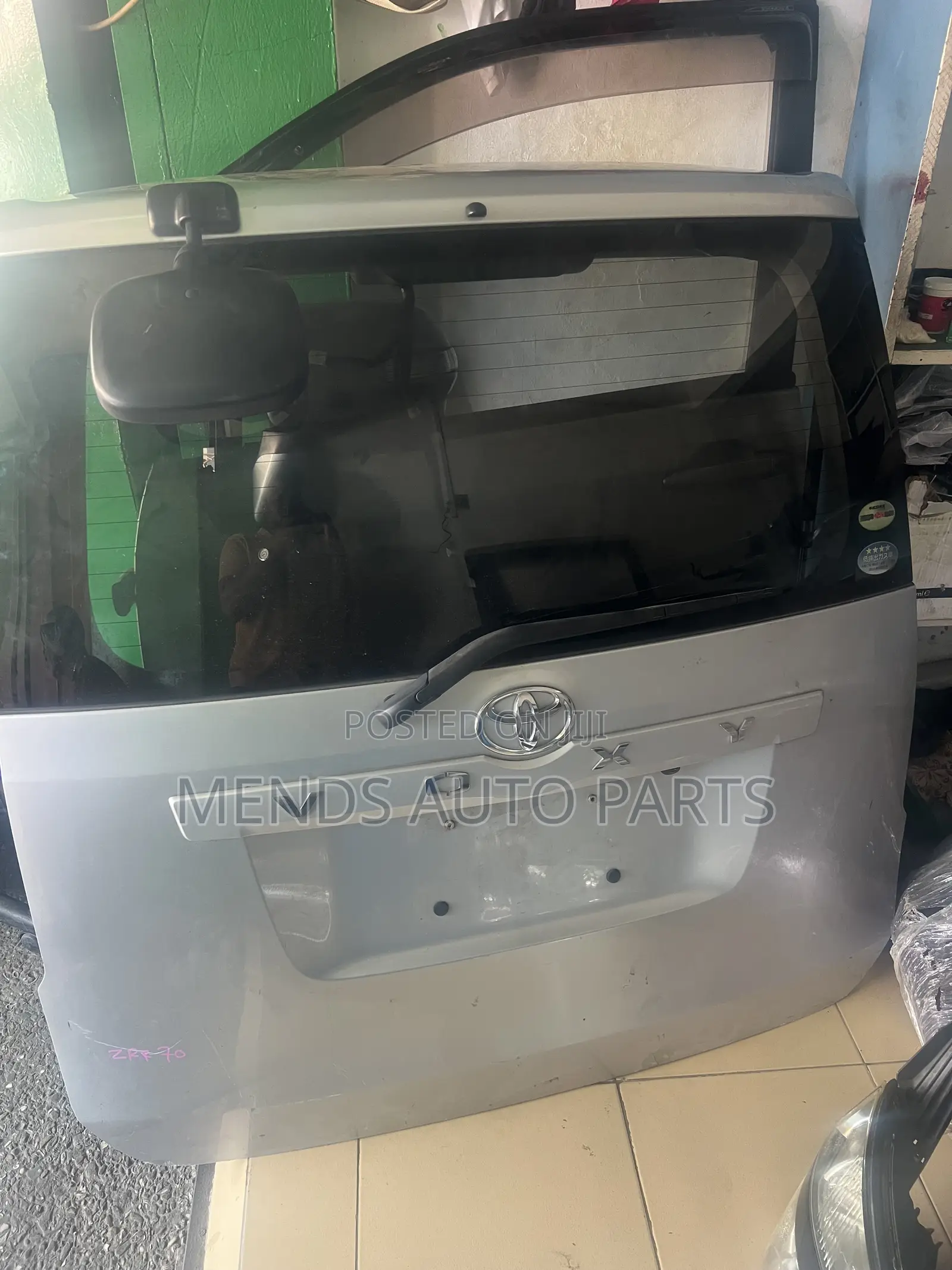 Toyota Voxy2010 to 2012 Back Boot