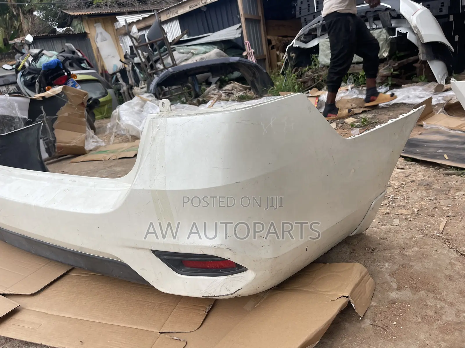 2016-2019 Nissan Sentra Rear\bumper