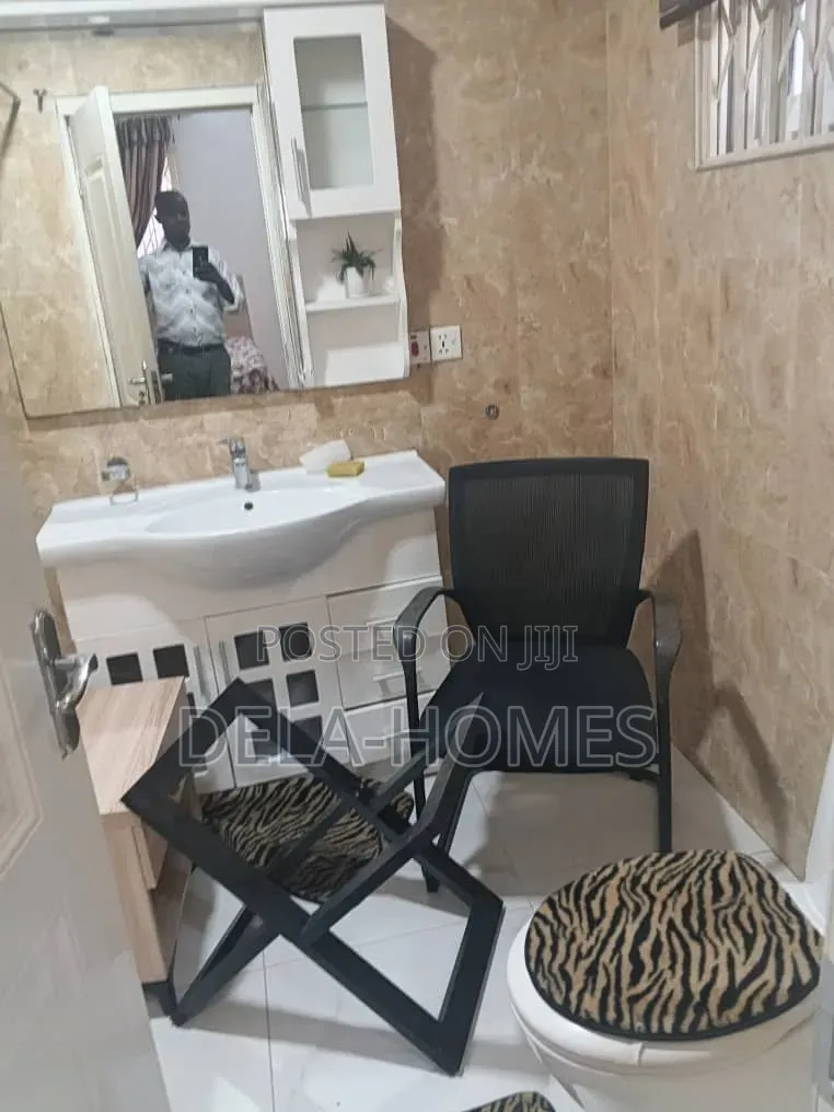 Furnished 3bdrm House in Zini Street, Estate for rent