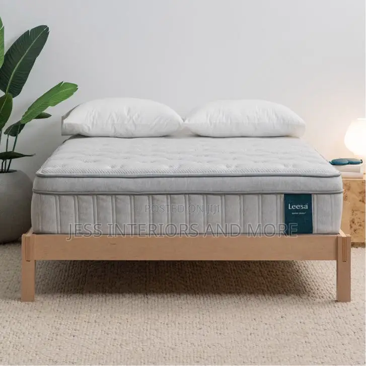 Lessa 13.5-Inches King Size Hybrid Mattress