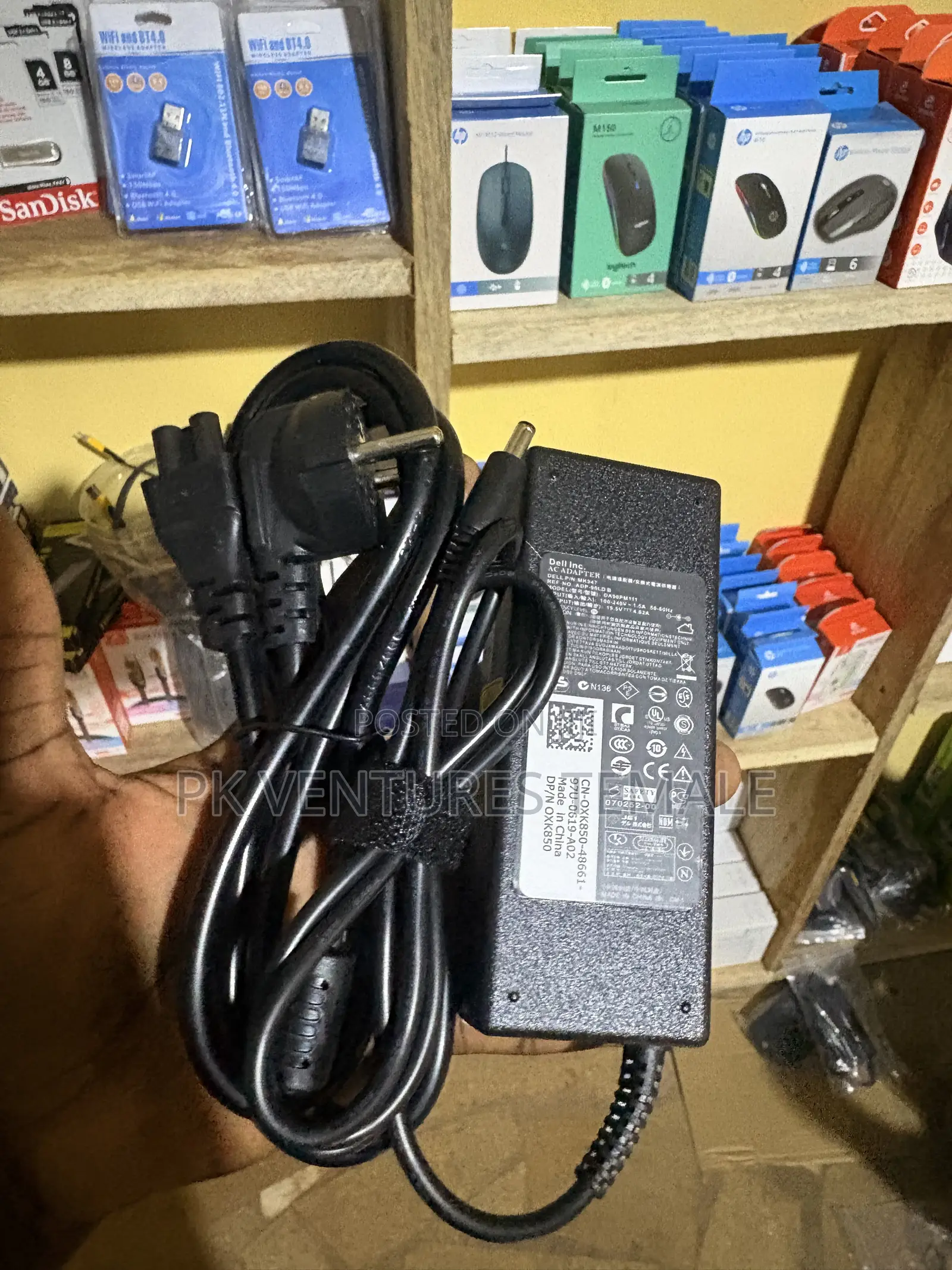 HP, Dell, Toshiba and Lenovo Normal Charger