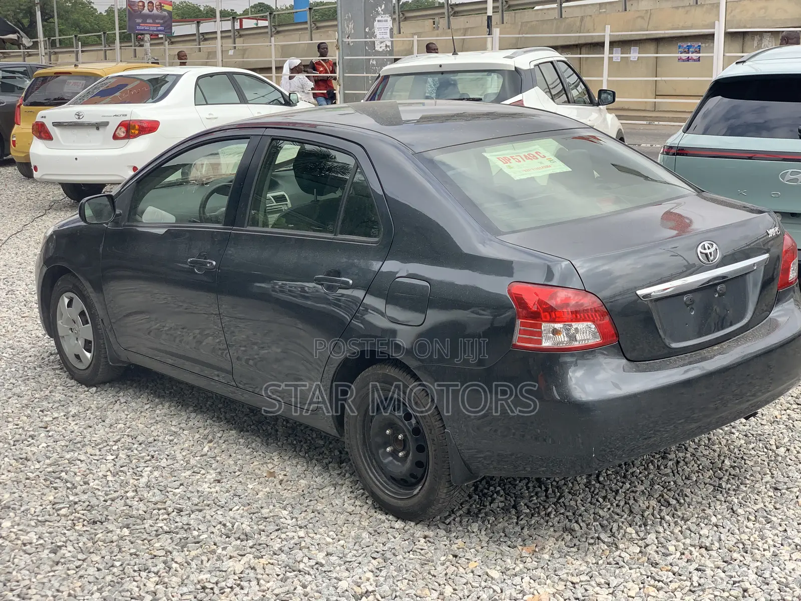 Toyota Yaris 2012 Gray