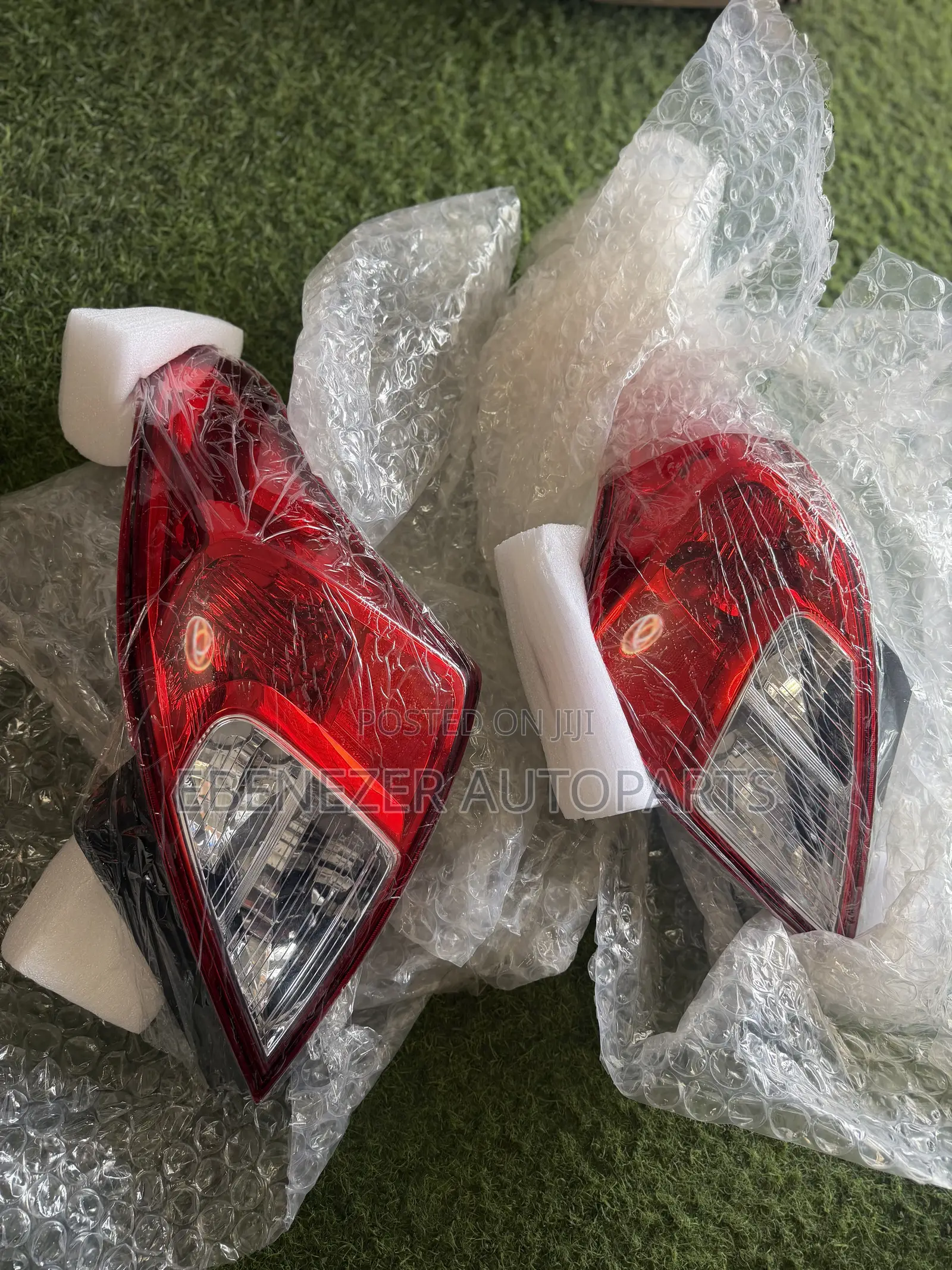 Nissan Versa Sedan Taillights 2012 2013 2014 2015 2016 2017 2018